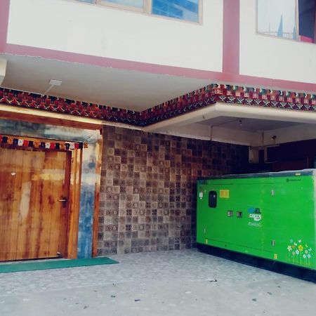 Hotel Diliphu Bomdila 外观 照片