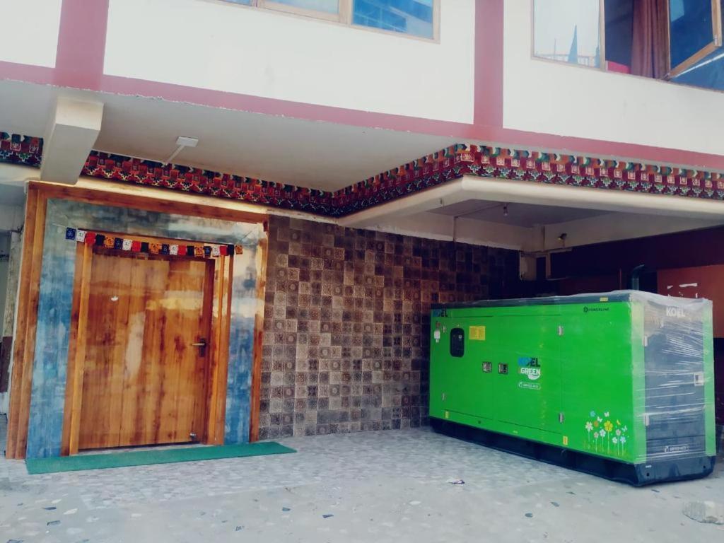 Hotel Diliphu Bomdila 外观 照片